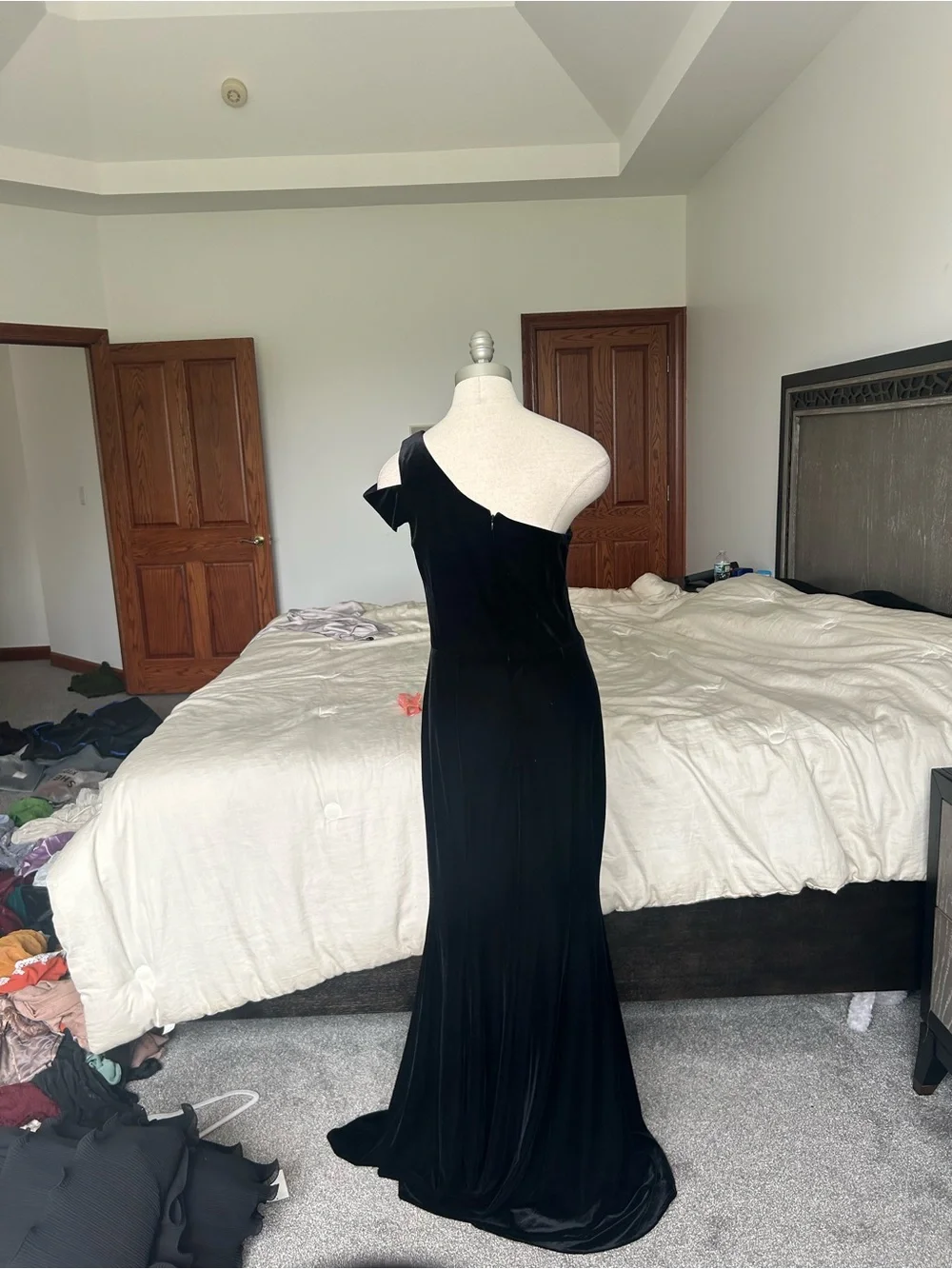 Adam One-Shoulder Black Velvet Evening Gown - Picture 2 of 3